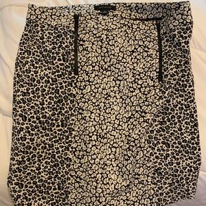 Ann Taylor skirt size 8 cheetah print